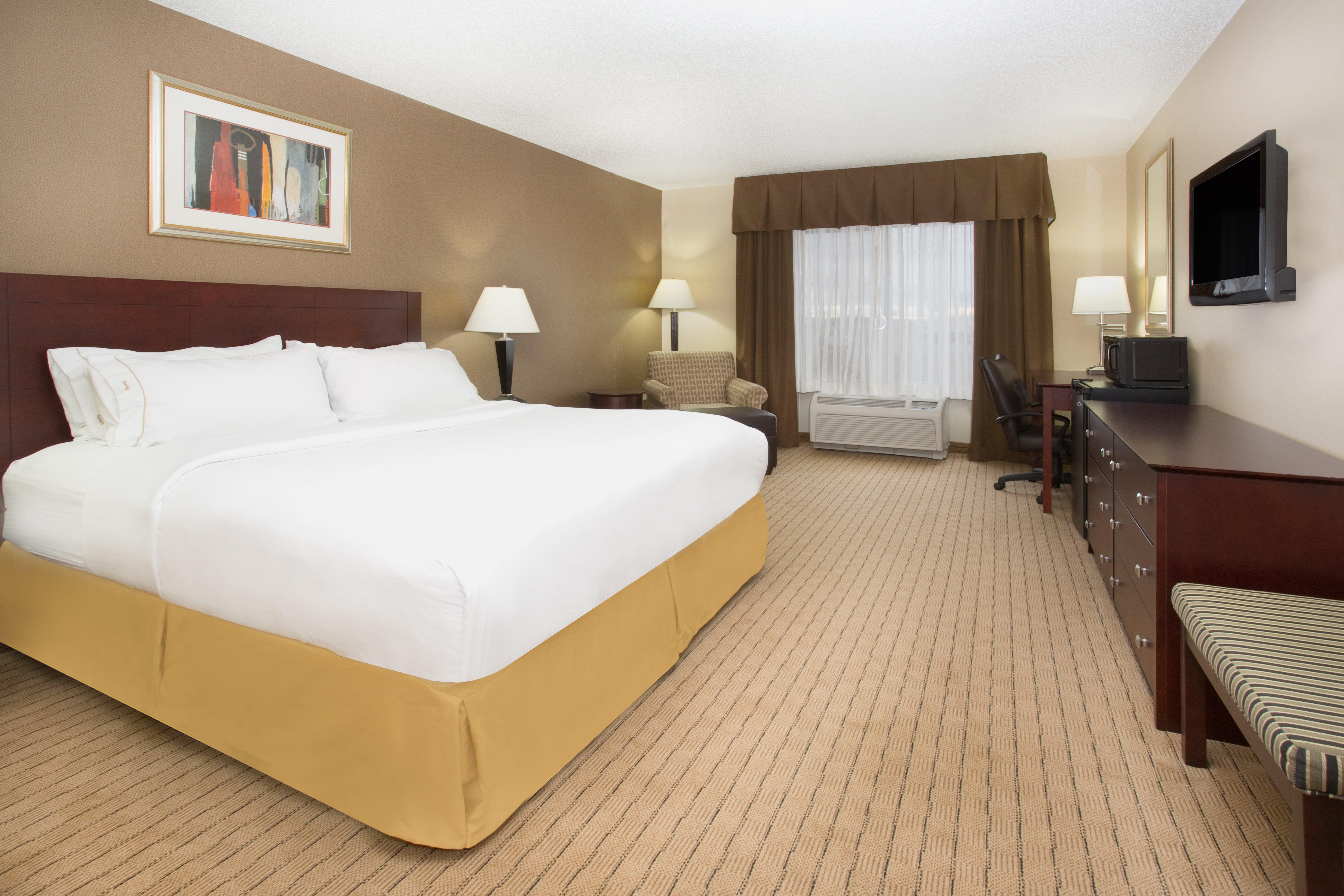 Holiday Inn Express Hotel & Suites Minot South By Ihg Exterior foto